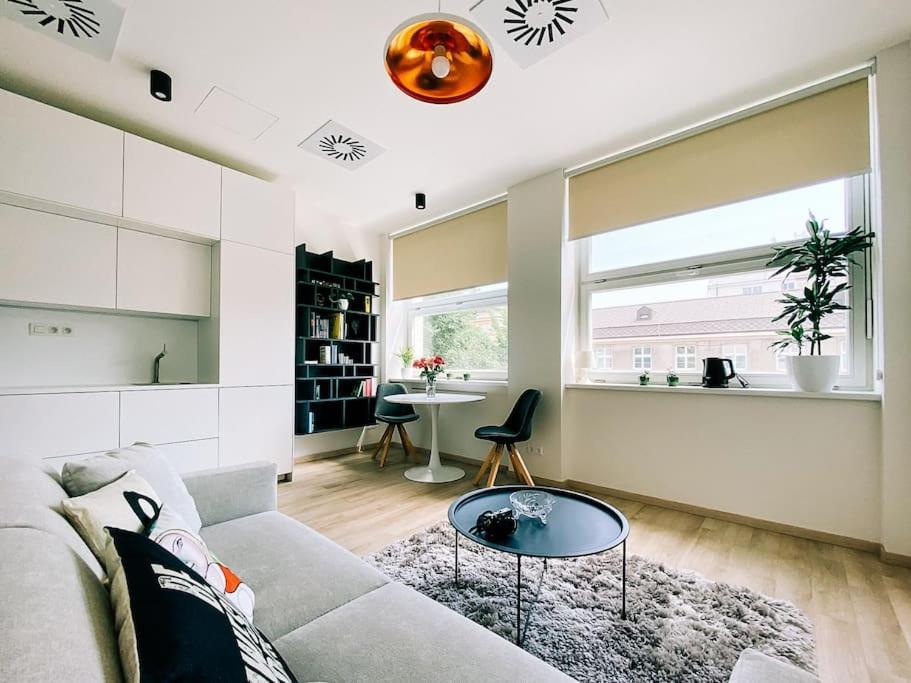 New Studio In Quiet Part Of The City Center Bratislava Eksteriør billede
