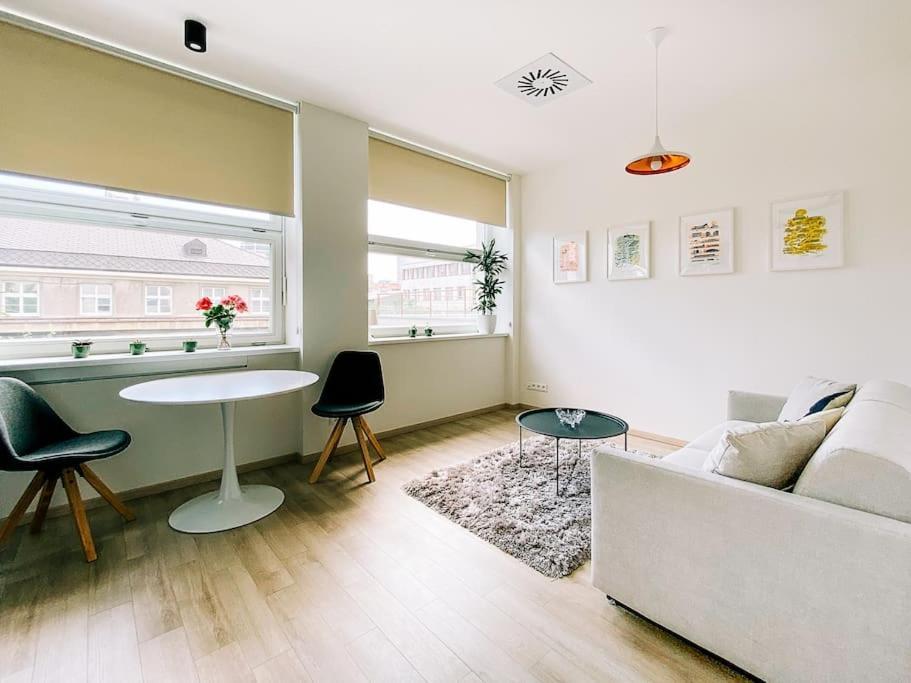 New Studio In Quiet Part Of The City Center Bratislava Eksteriør billede