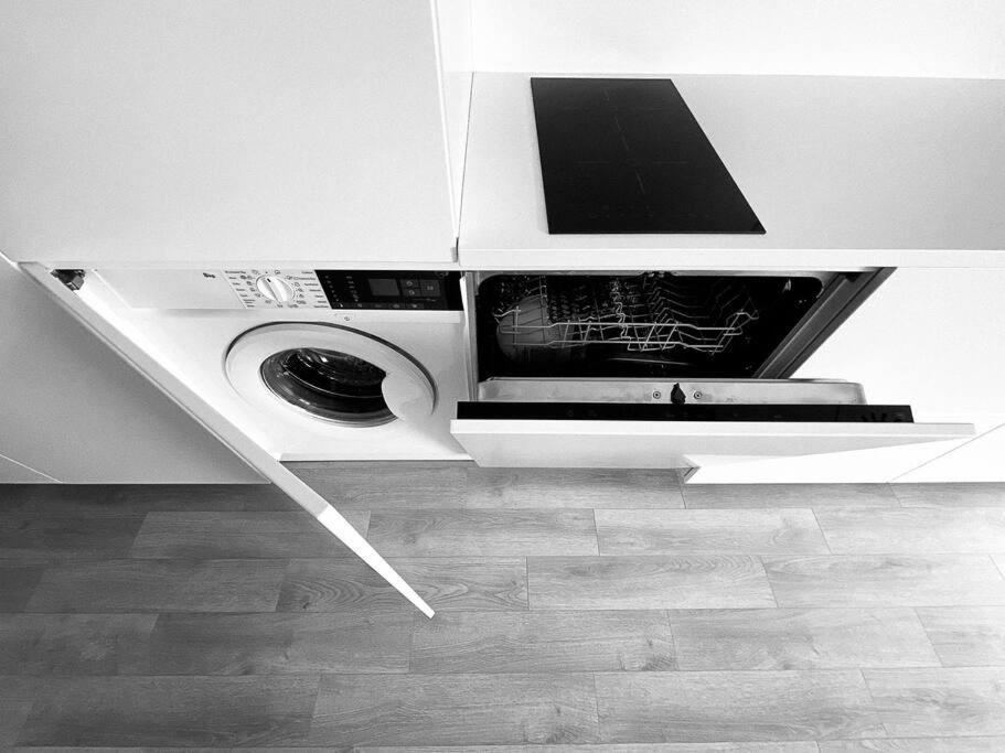 New Studio In Quiet Part Of The City Center Bratislava Eksteriør billede